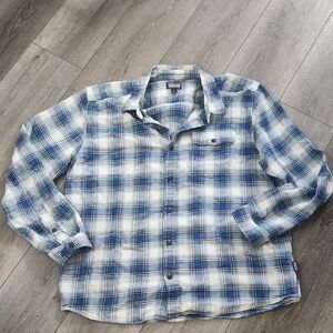 Patagonia Blue and White Plaid Casual Button Down Shirt